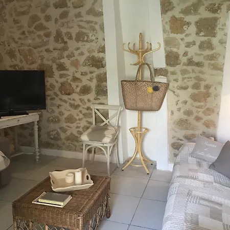 Holiday home Portail Du Ventoux Luxe Jardin Linge Fourni Malaucene